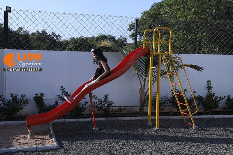 Lion Signature Family Resort Sasan Gir Bagian luar foto
