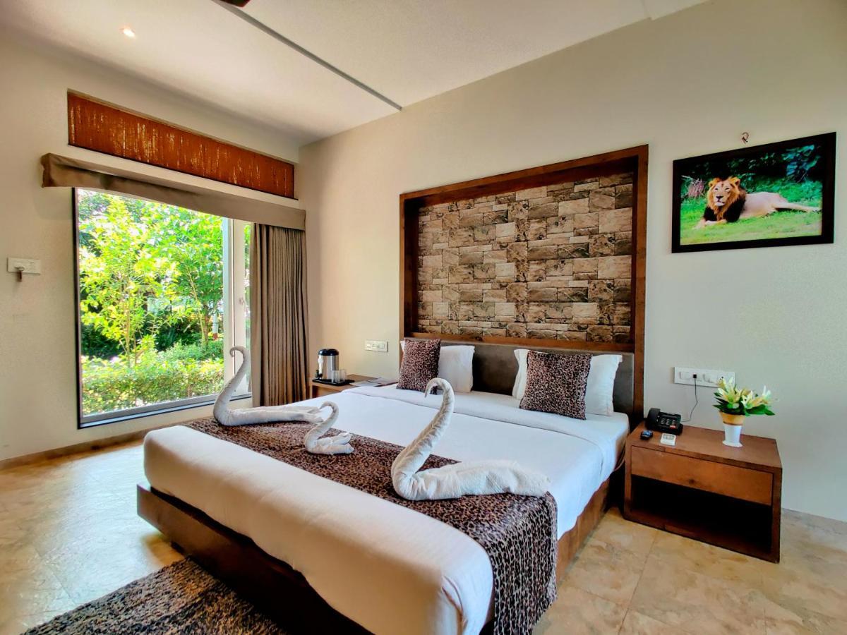 Lion Signature Family Resort Sasan Gir Bagian luar foto