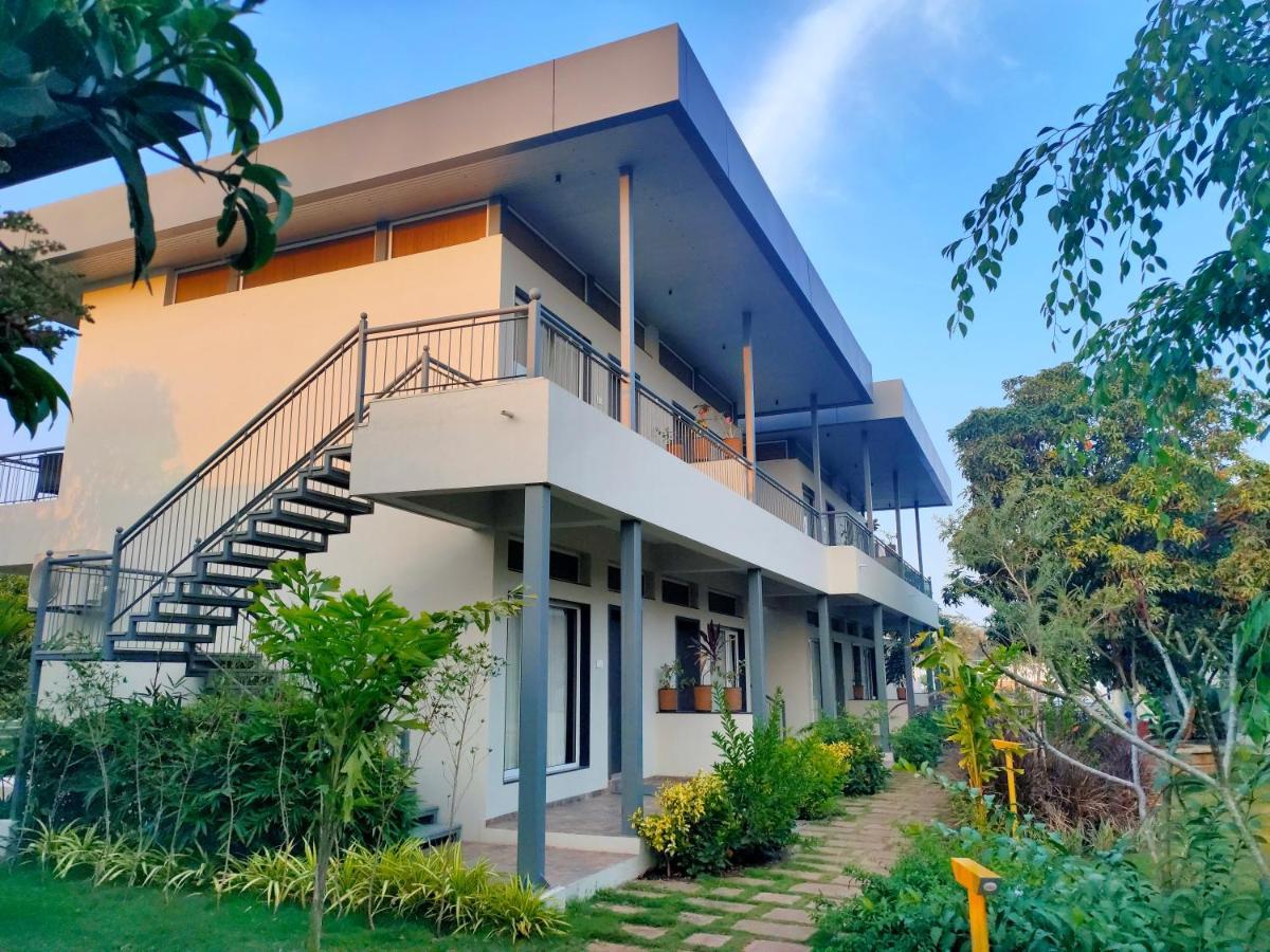 Lion Signature Family Resort Sasan Gir Bagian luar foto