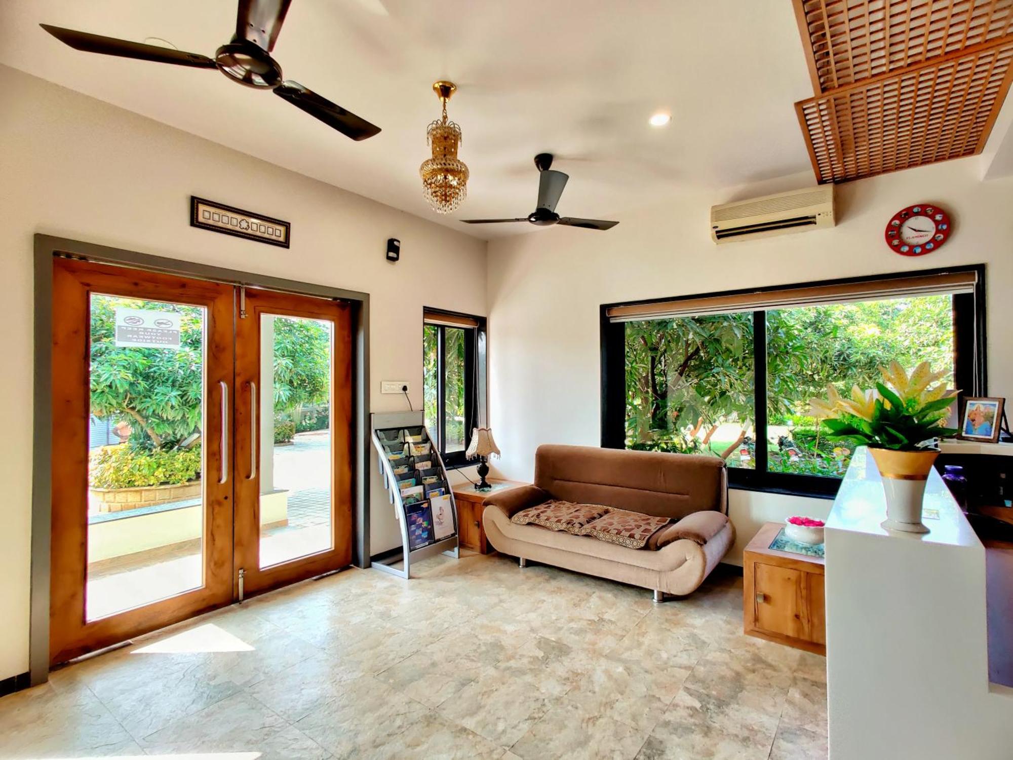 Lion Signature Family Resort Sasan Gir Bagian luar foto