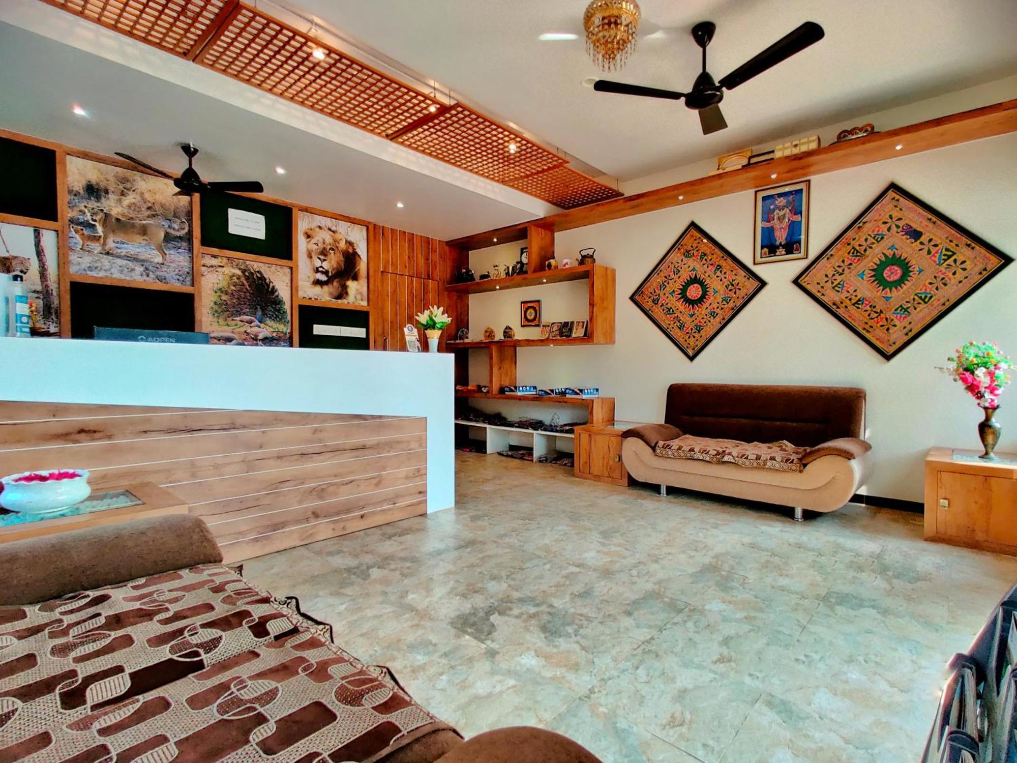 Lion Signature Family Resort Sasan Gir Bagian luar foto