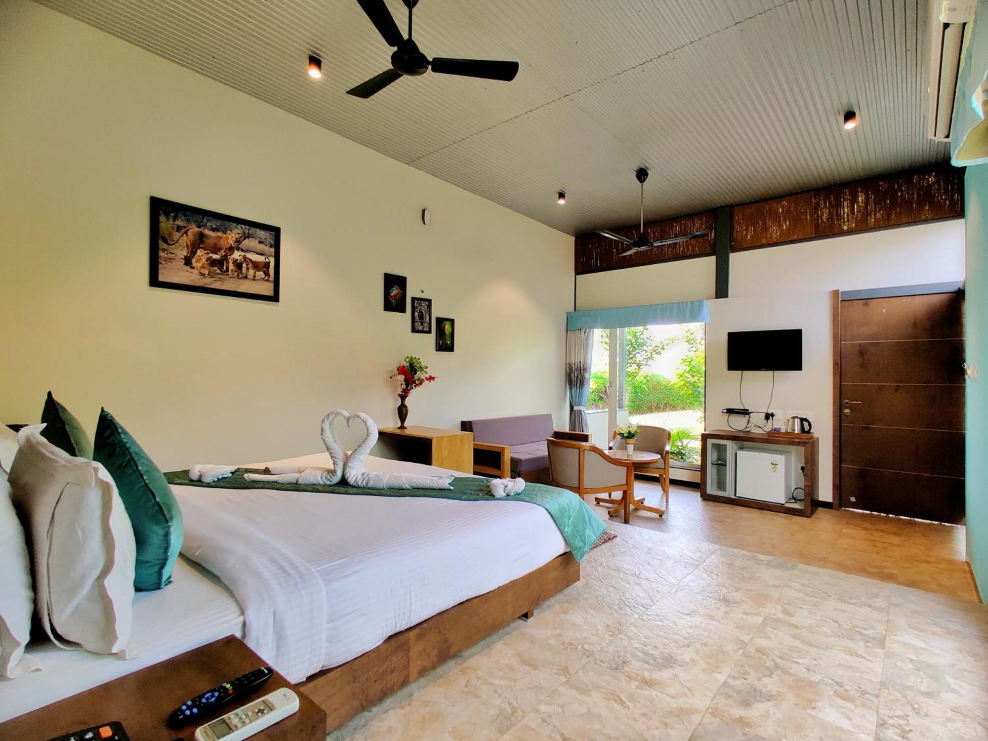 Lion Signature Family Resort Sasan Gir Bagian luar foto