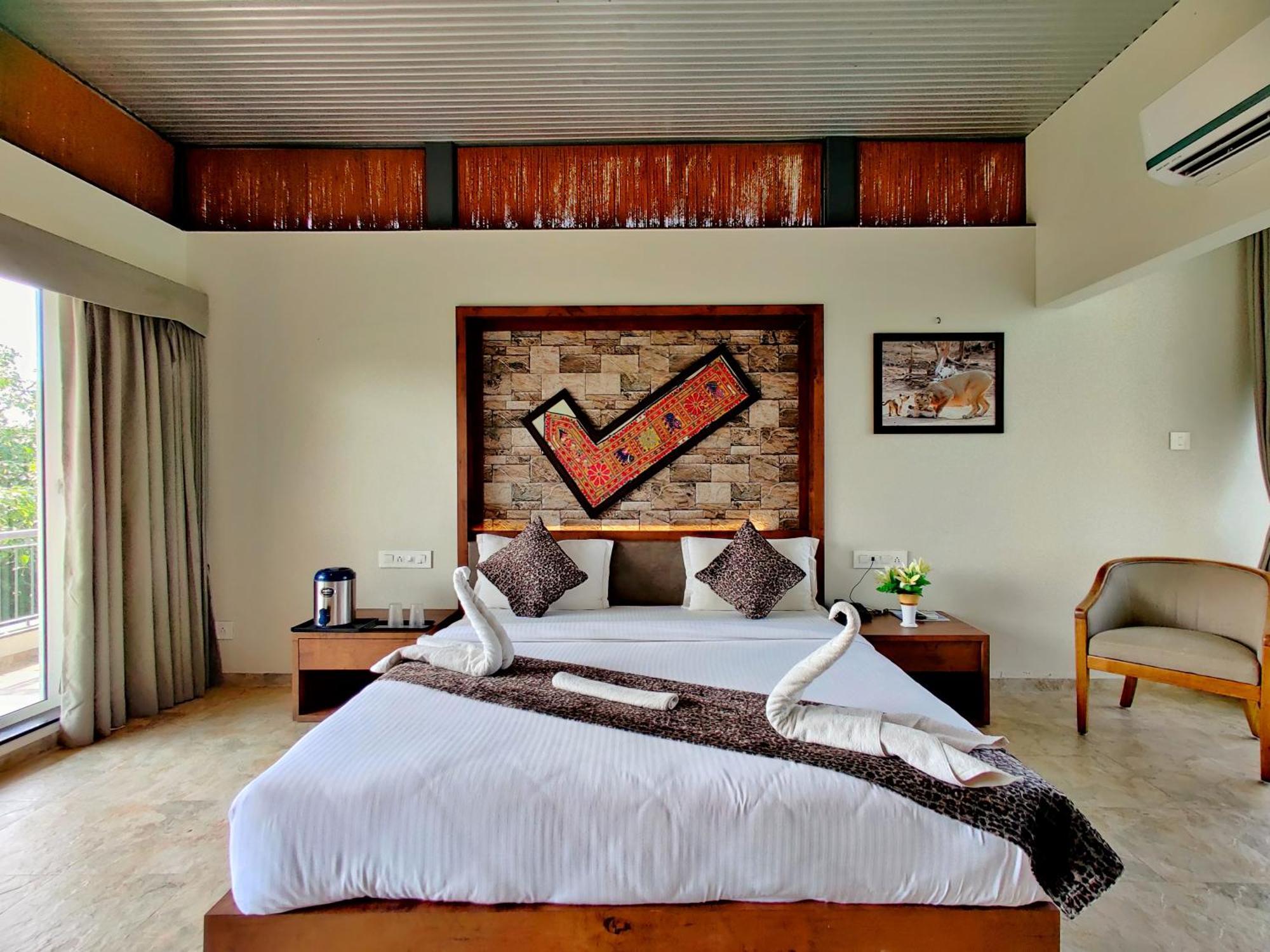 Lion Signature Family Resort Sasan Gir Bagian luar foto